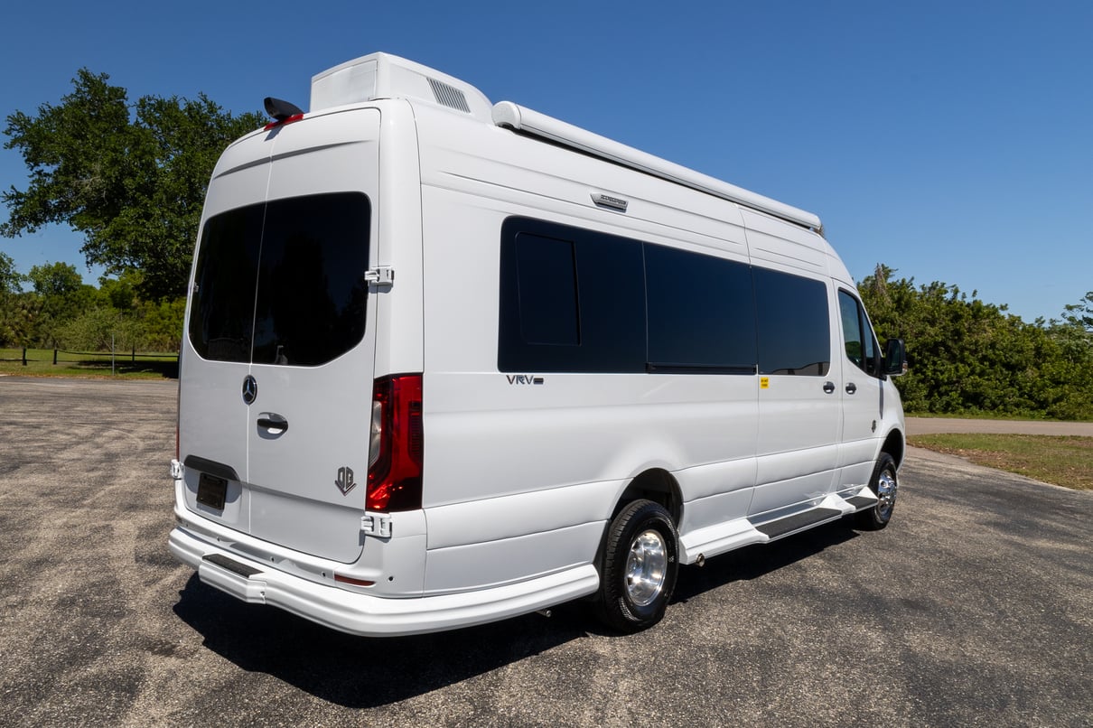 2026 OGV Luxury Coach V-RV 7RLA gallery image-6