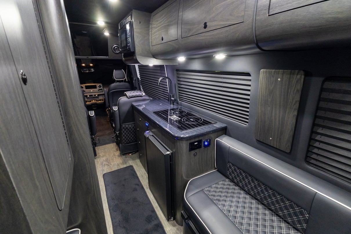 2026 OGV Luxury Coach V-RV 7RLA gallery image-23