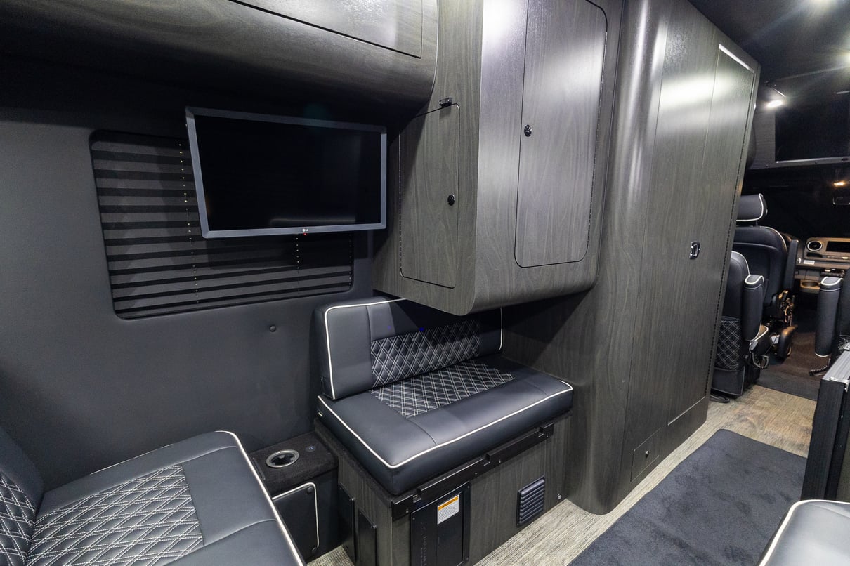 2026 OGV Luxury Coach V-RV 7RLA gallery image-24