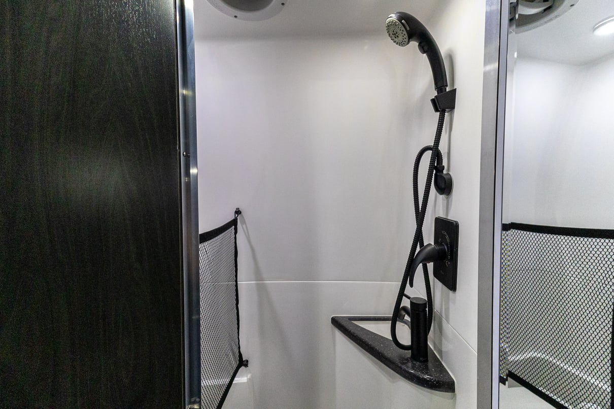 2026 OGV Luxury Coach V-RV 7RLA gallery image-26