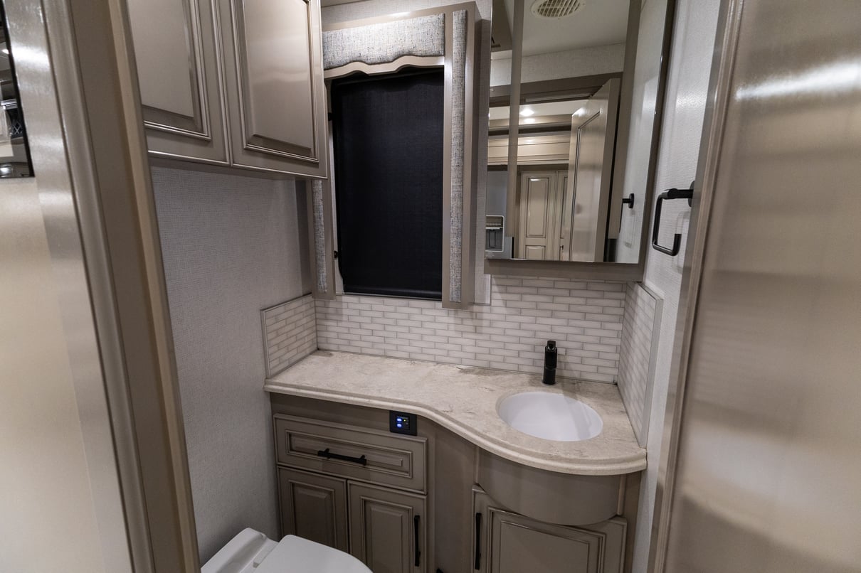 2025 Newmar London Aire 4551 gallery image-22
