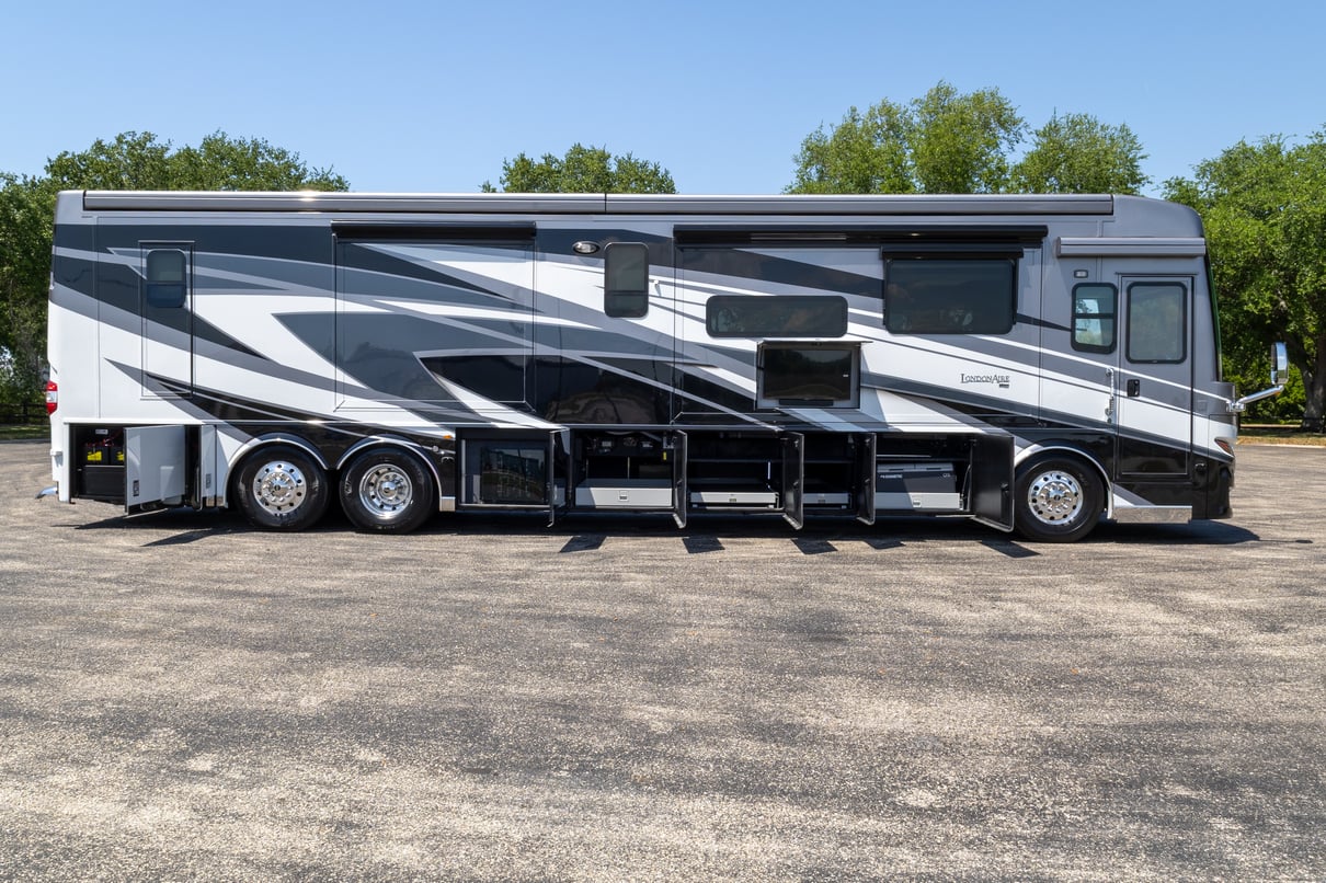 2025 Newmar London Aire 4551 gallery image-32