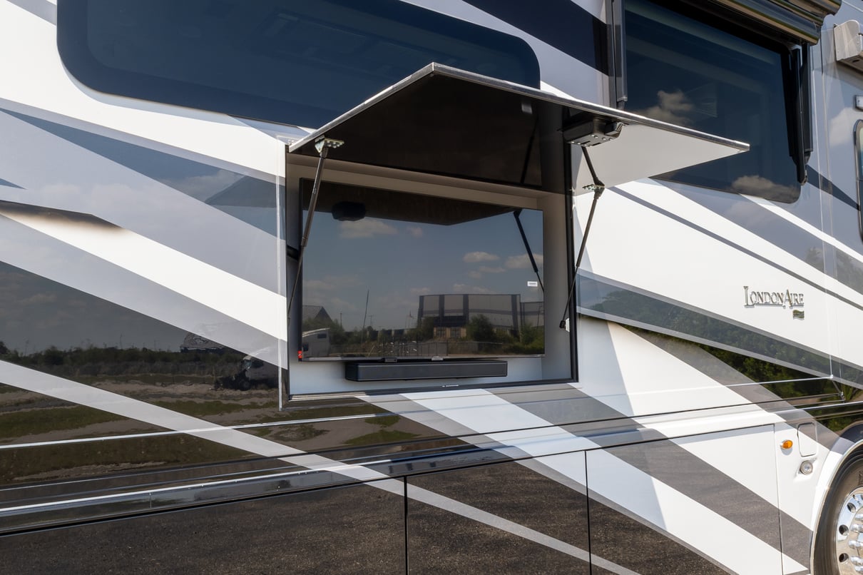 2025 Newmar London Aire 4551 gallery image-41