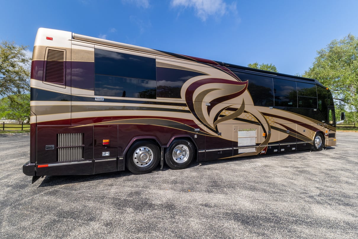 2010 Prevost Liberty H3 45 gallery image-4