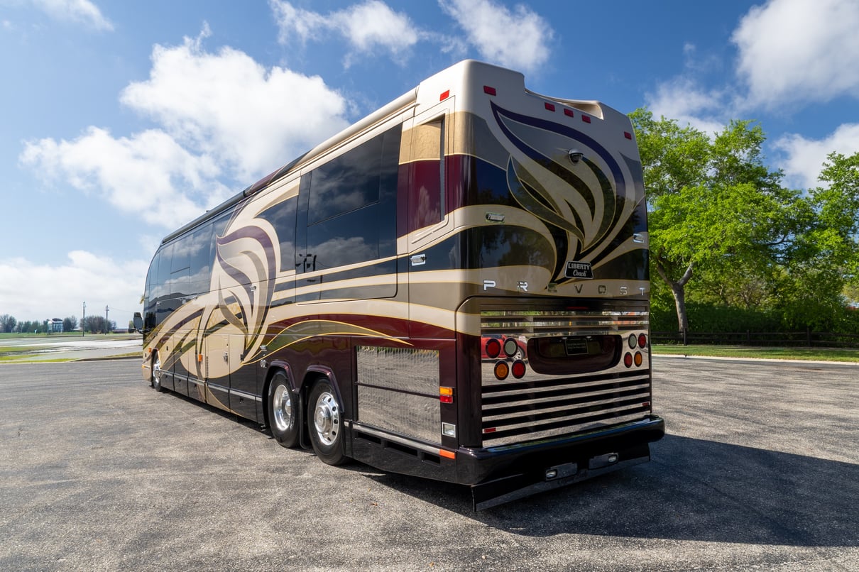2010 Prevost Liberty H3 45 gallery image-7