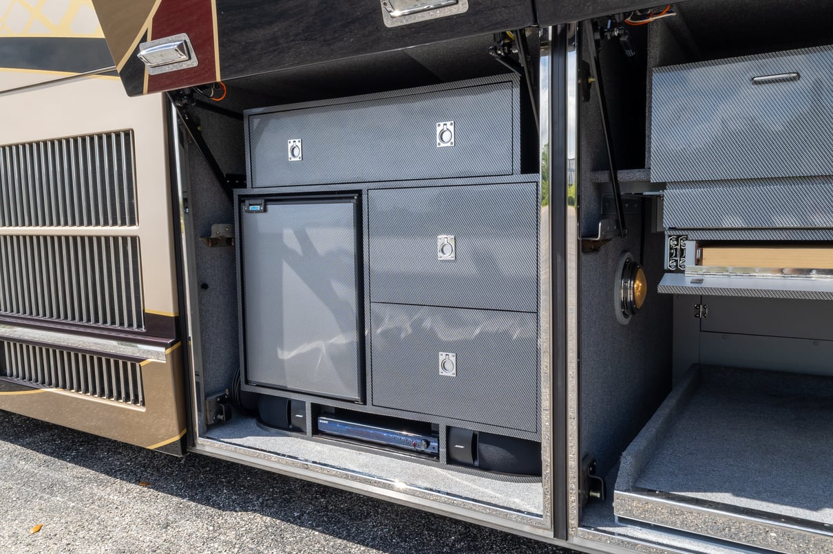 2010 Prevost Liberty H3 45 gallery image-34