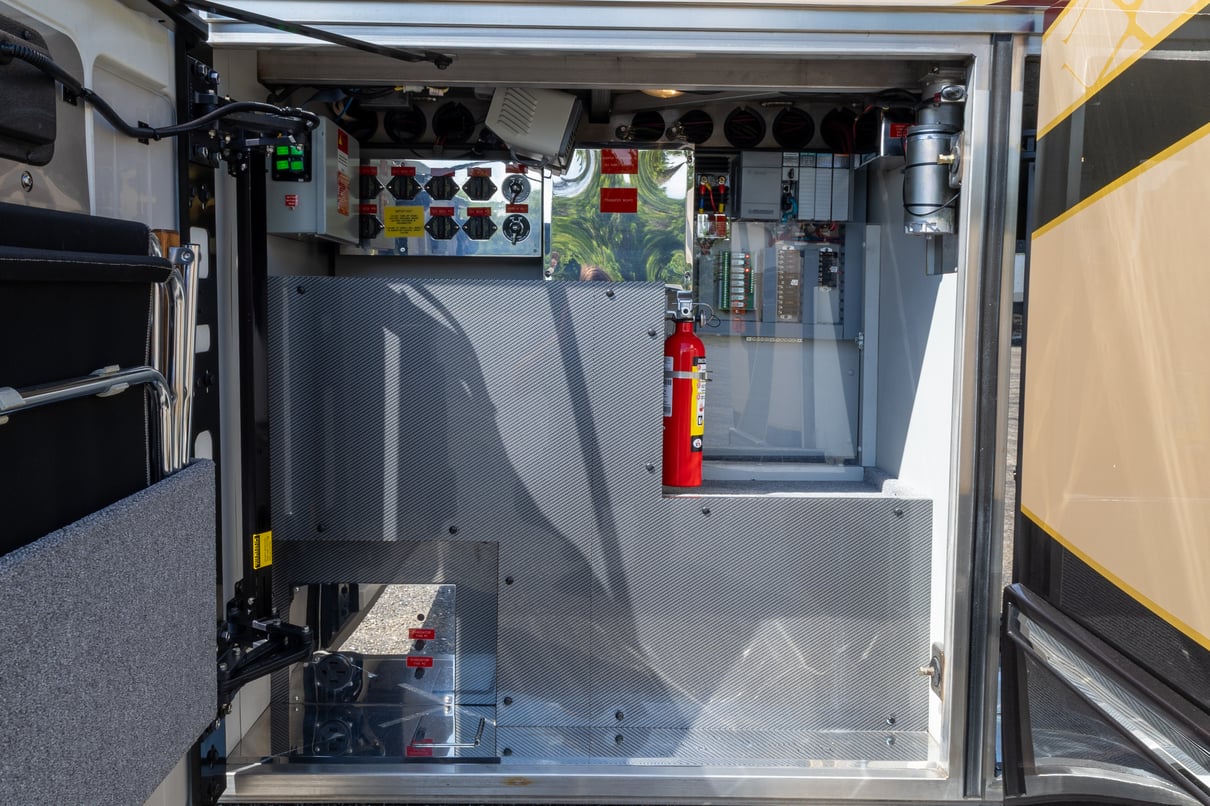 2010 Prevost Liberty H3 45 gallery image-38