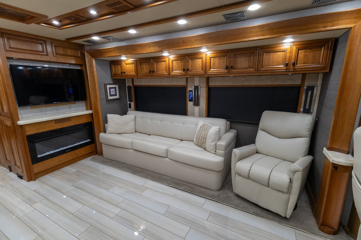 2020 Tiffin Allegro Bus 37AP gallery image-15