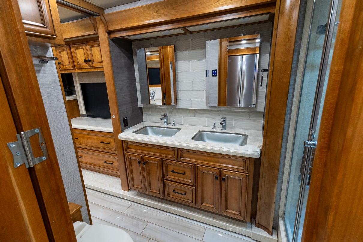 2020 Tiffin Allegro Bus 37AP gallery image-21