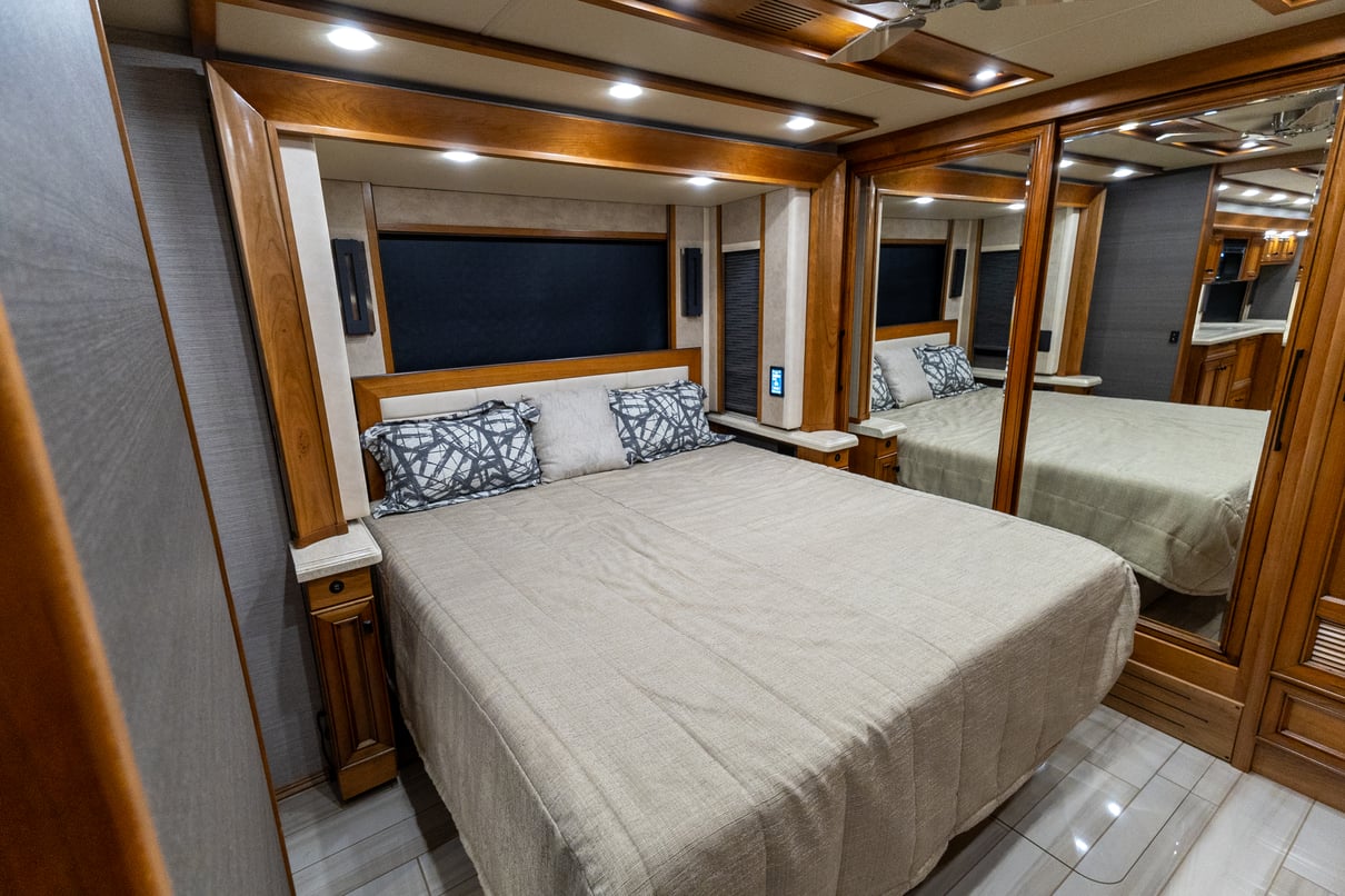 2020 Tiffin Allegro Bus 37AP gallery image-24