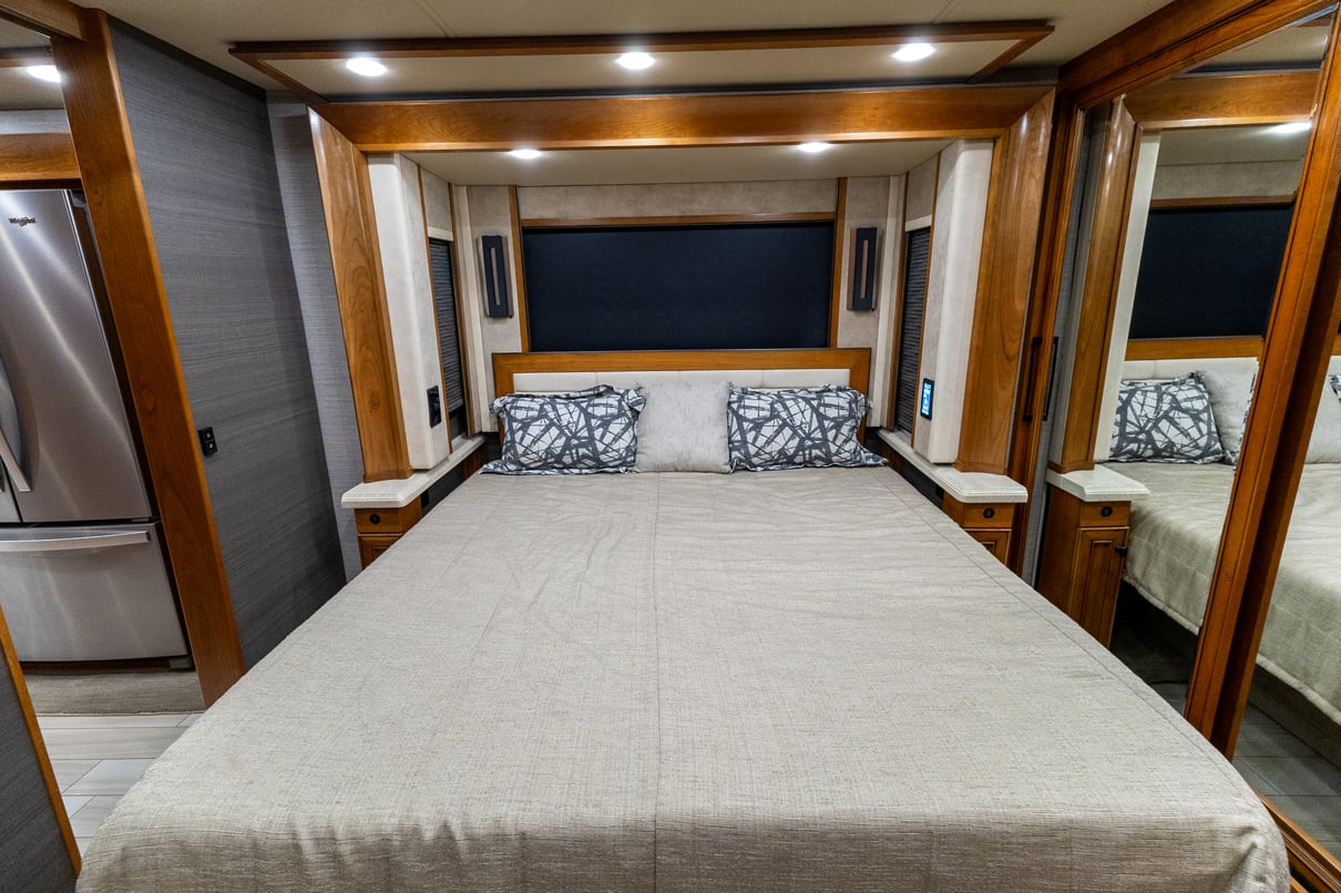 2020 Tiffin Allegro Bus 37AP gallery image-25