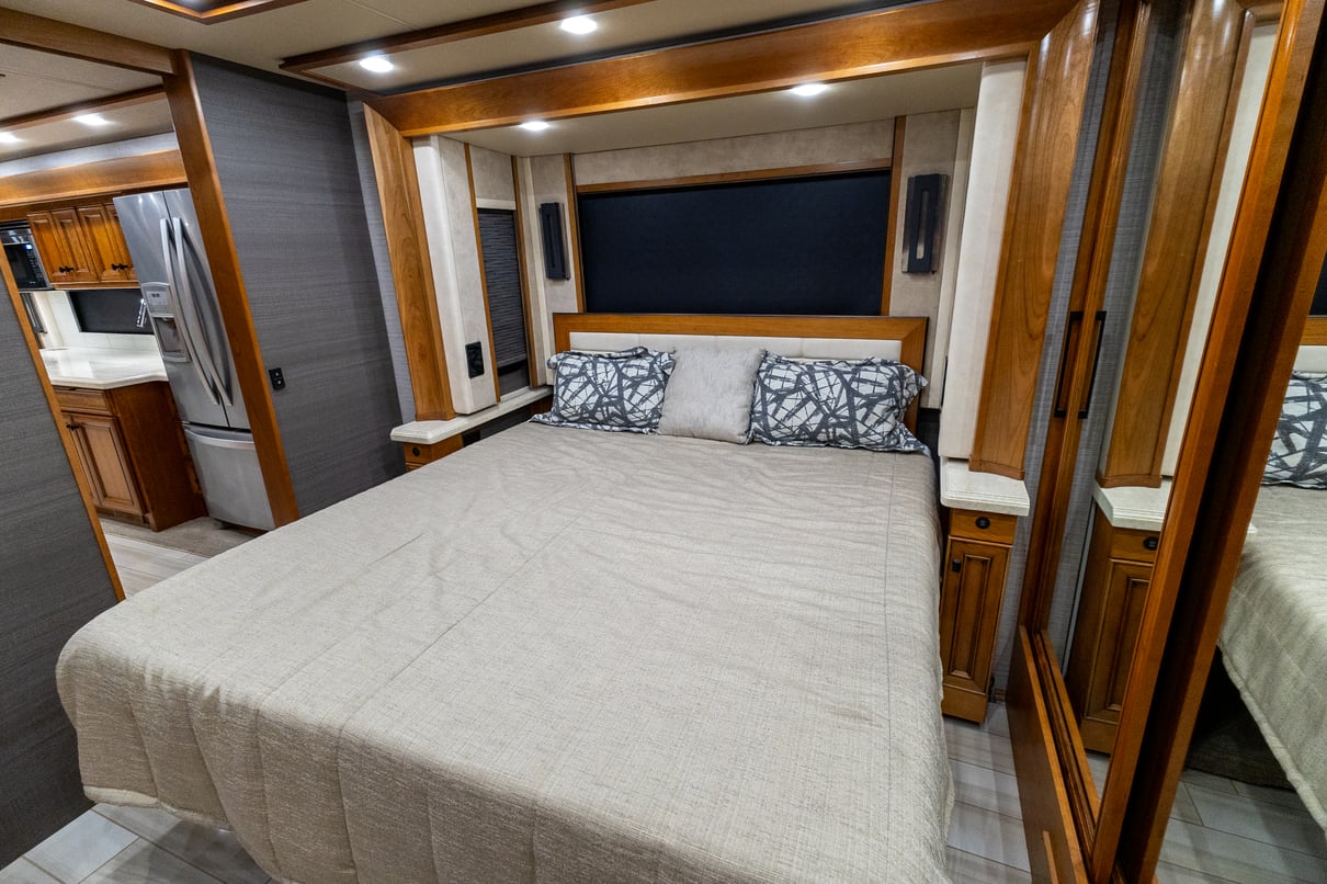 2020 Tiffin Allegro Bus 37AP gallery image-26