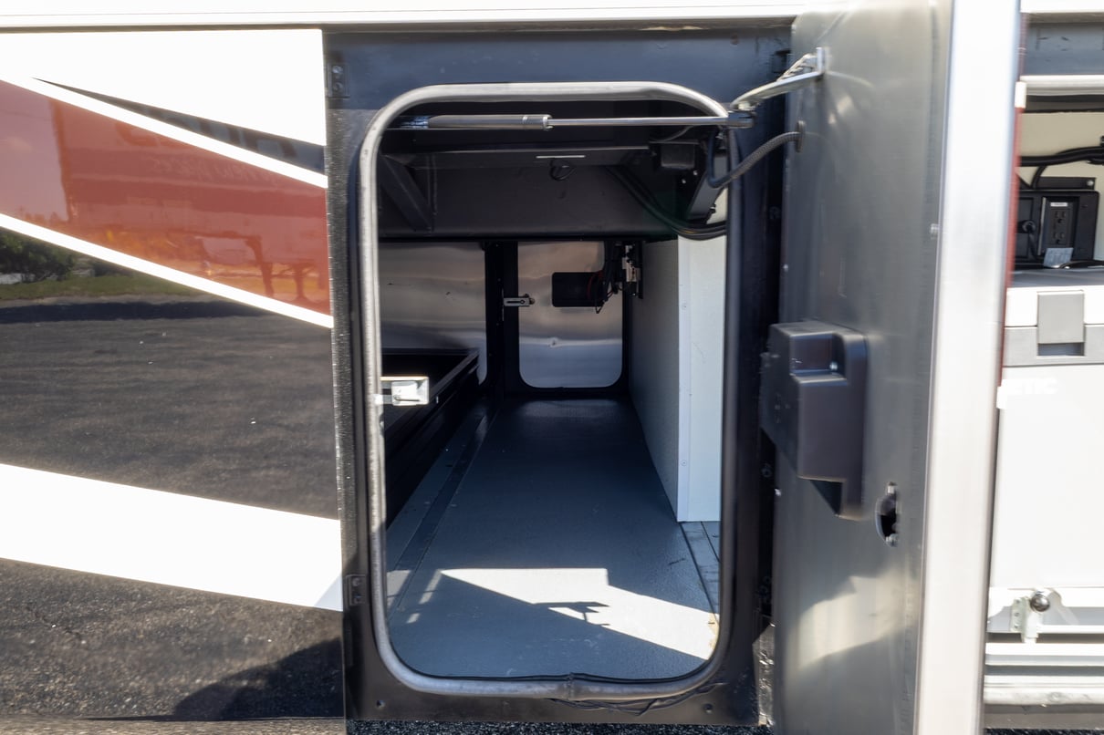 2020 Tiffin Allegro Bus 37AP gallery image-36
