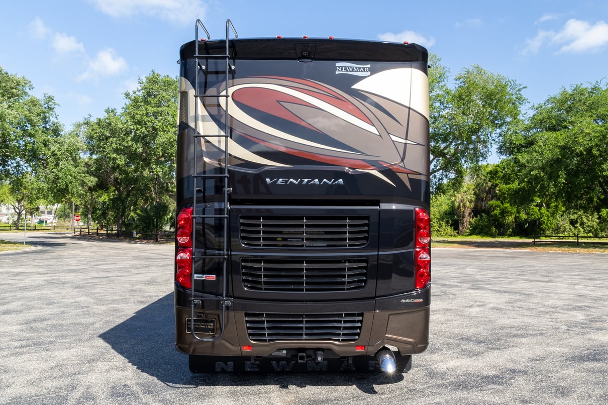 2017 Newmar Ventana 3709 gallery image-6