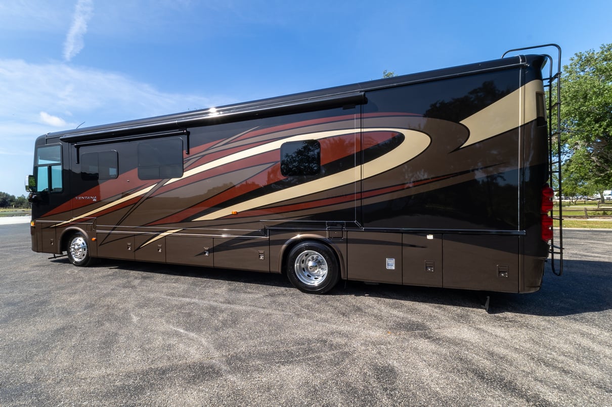 2017 Newmar Ventana 3709 gallery image-8