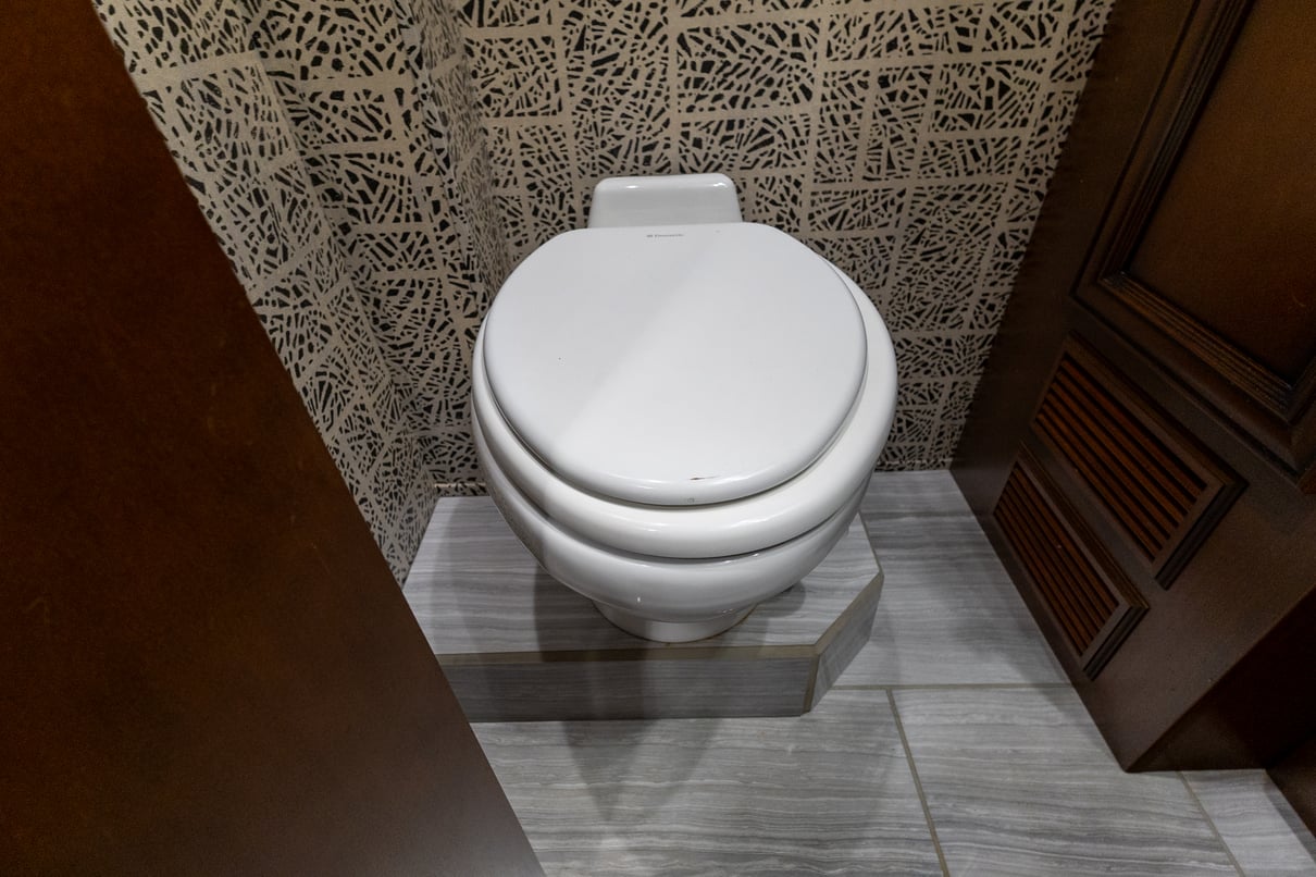 2017 Newmar Ventana 3709 gallery image-23