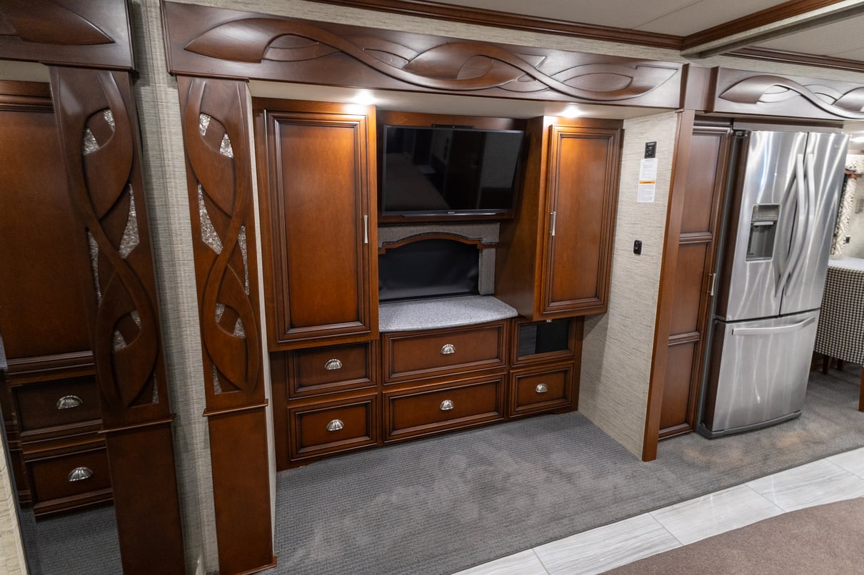 2017 Newmar Ventana 3709 gallery image-27