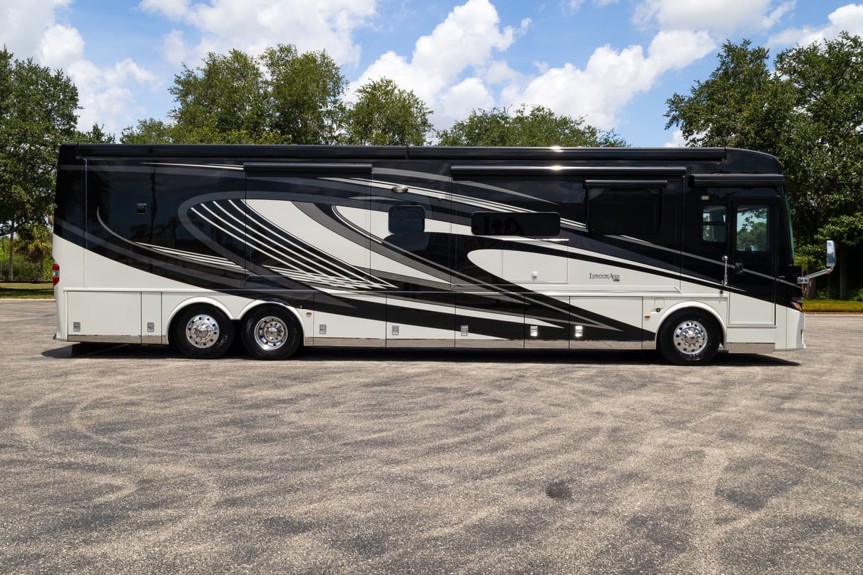 2020 Newmar London Aire 4543 gallery image-3