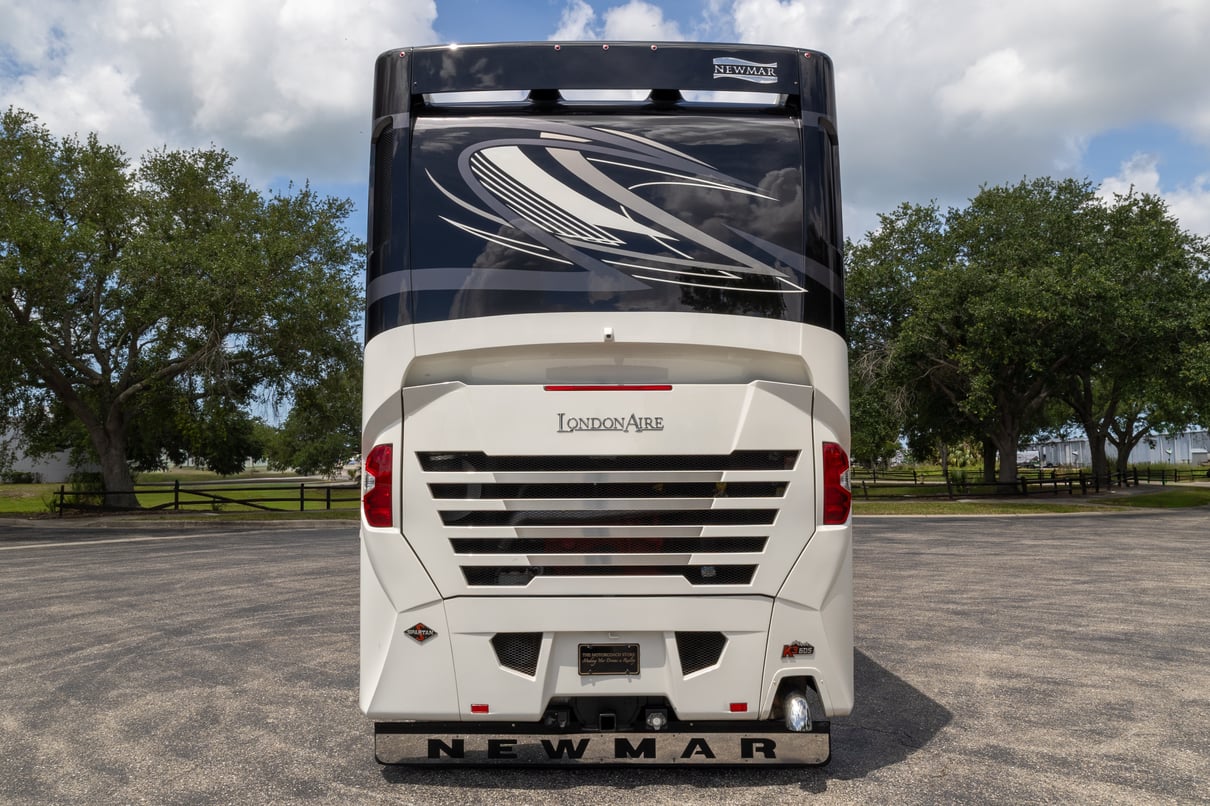 2020 Newmar London Aire 4543 gallery image-6