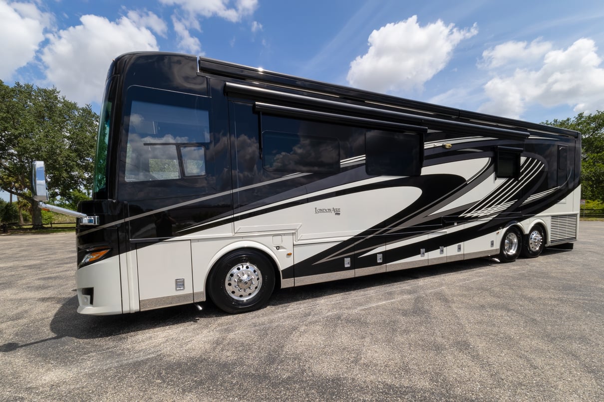 2020 Newmar London Aire 4543 gallery image-10