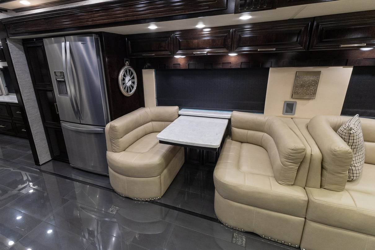 2020 Newmar London Aire 4543 gallery image-16