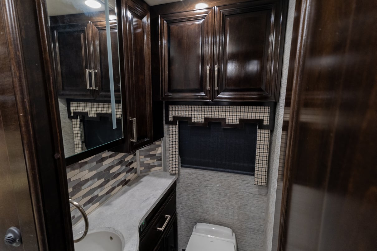 2020 Newmar London Aire 4543 gallery image-22