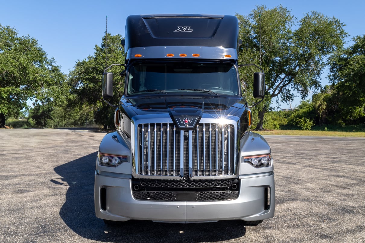 2025 Renegade XL X43 DB gallery image-12
