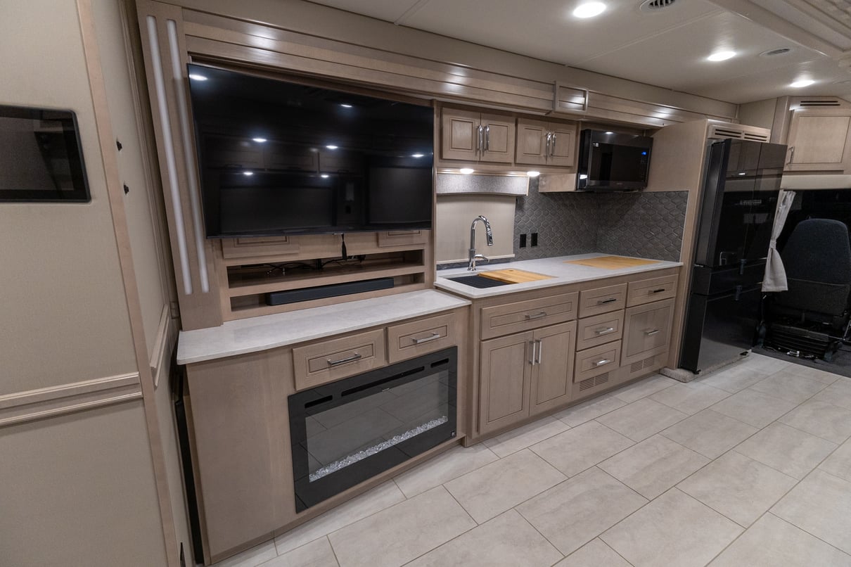 2025 Renegade XL X43 DB gallery image-21