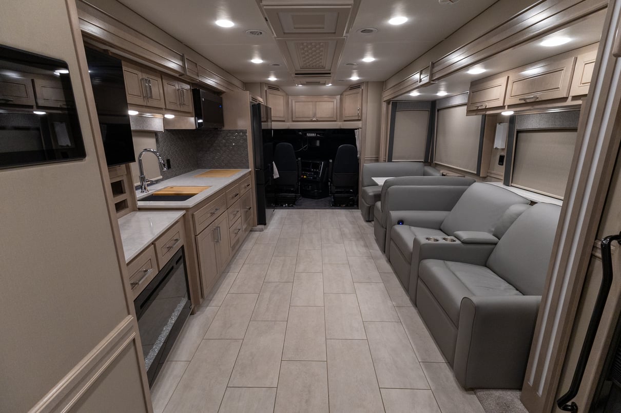 2025 Renegade XL X43 DB gallery image-22