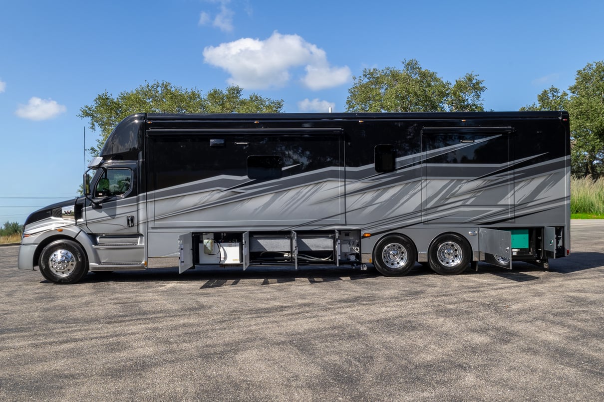 2025 Renegade XL X43 DB gallery image-35