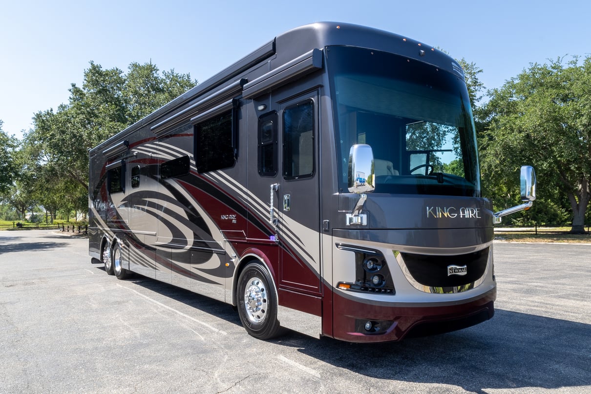 2020 Newmar King Aire 4569 gallery image-1
