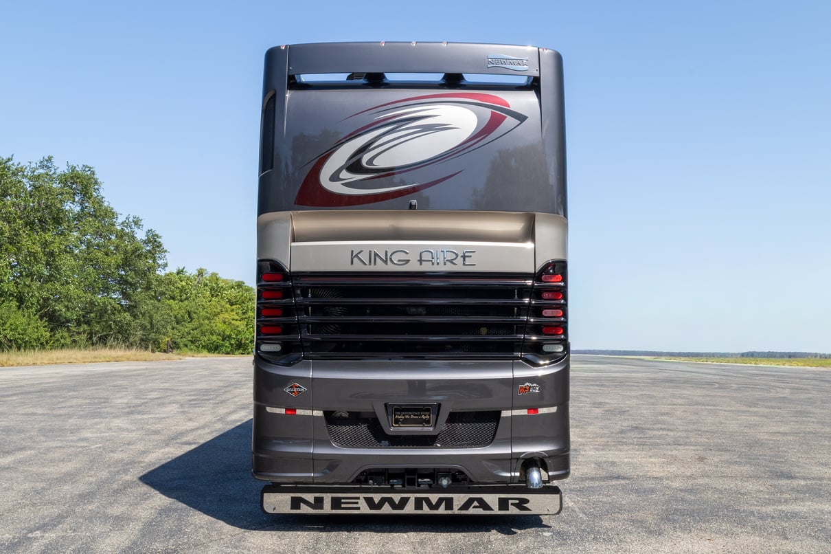 2020 Newmar King Aire 4569 gallery image-6