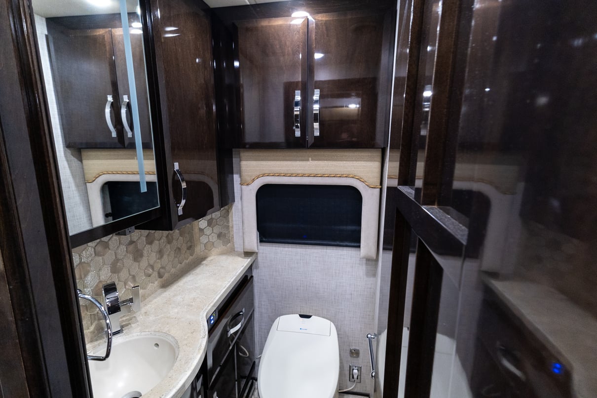 2020 Newmar King Aire 4569 gallery image-22