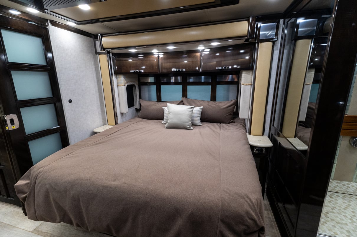 2020 Newmar King Aire 4569 gallery image-26