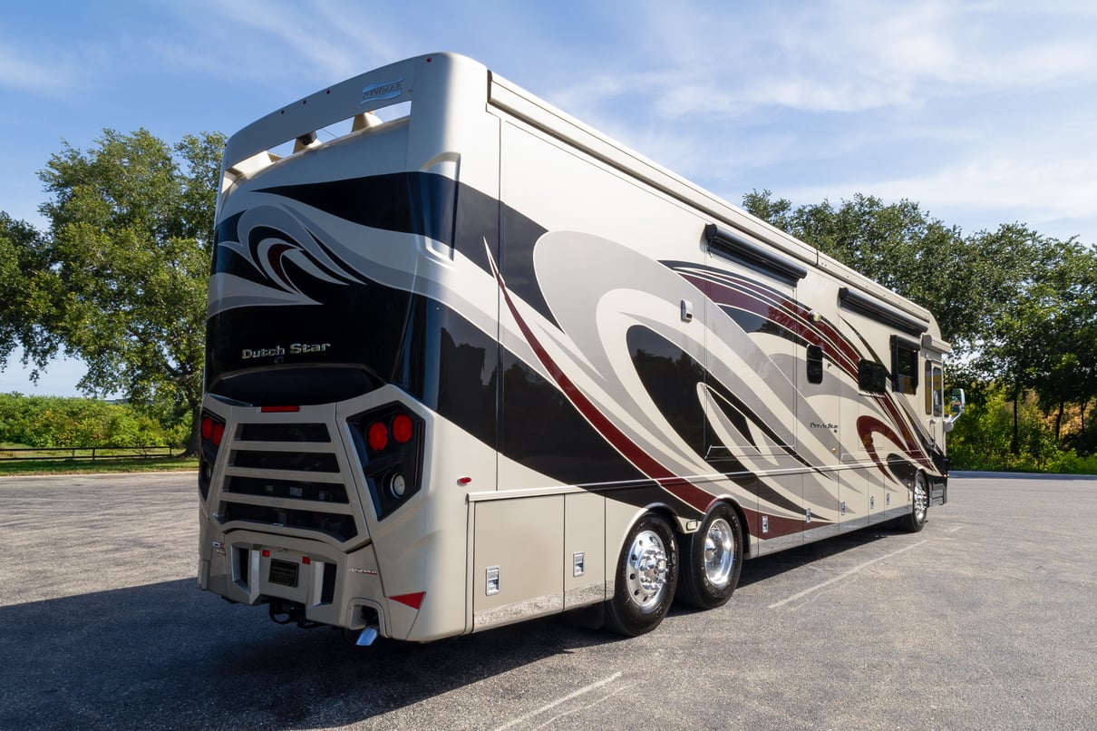 2019 Newmar Dutch Star 4369 gallery image-5