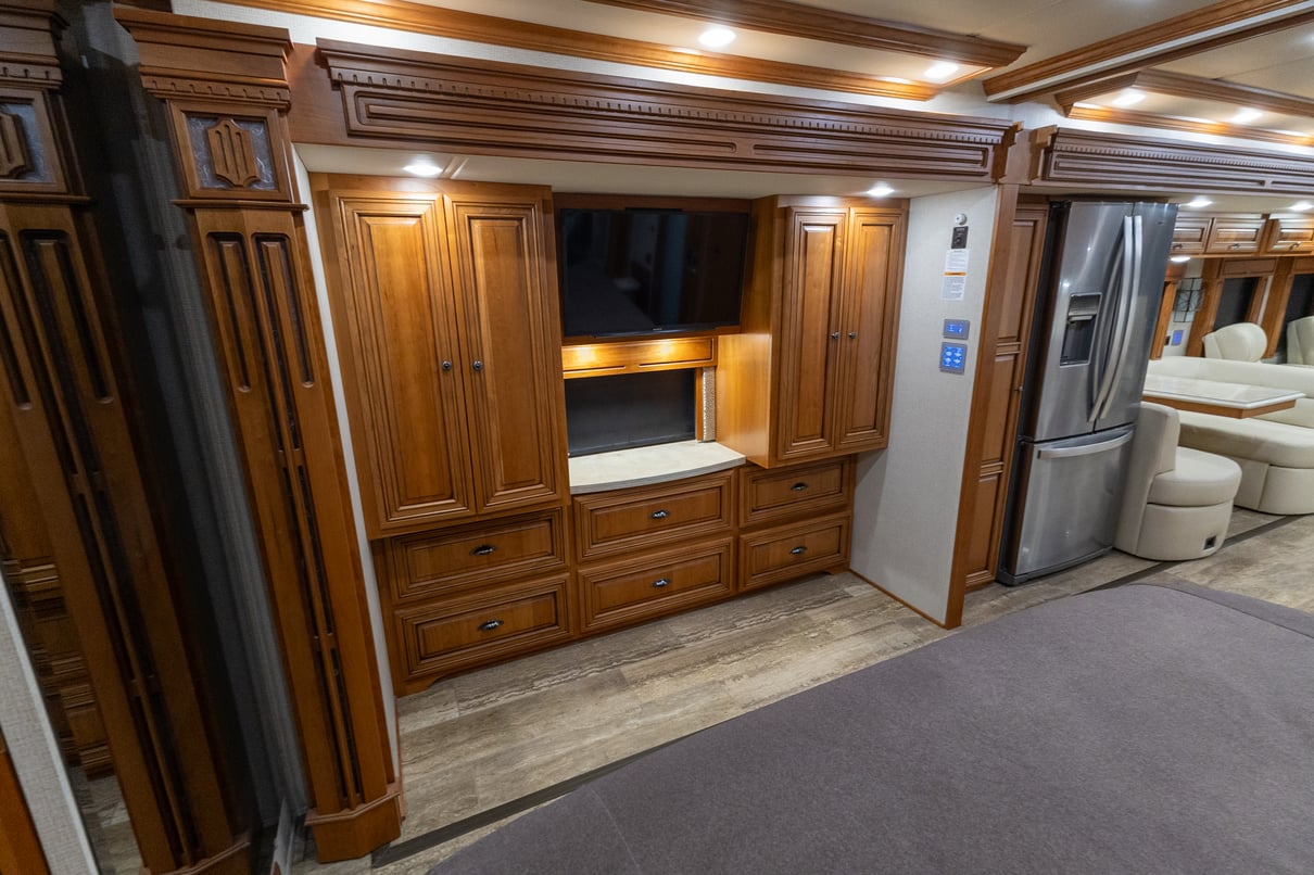 2019 Newmar Dutch Star 4369 gallery image-27