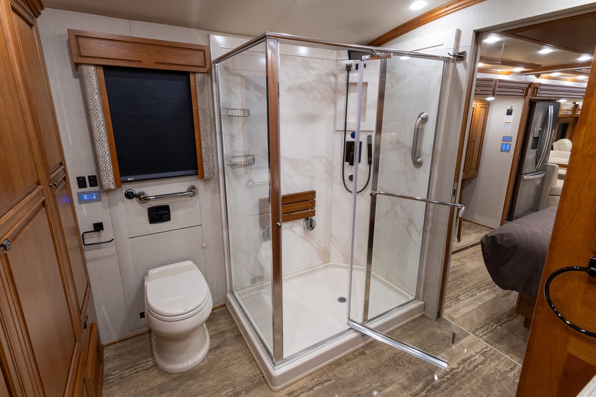 2019 Newmar Dutch Star 4369 gallery image-29