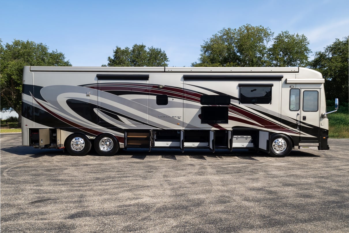 2019 Newmar Dutch Star 4369 gallery image-32