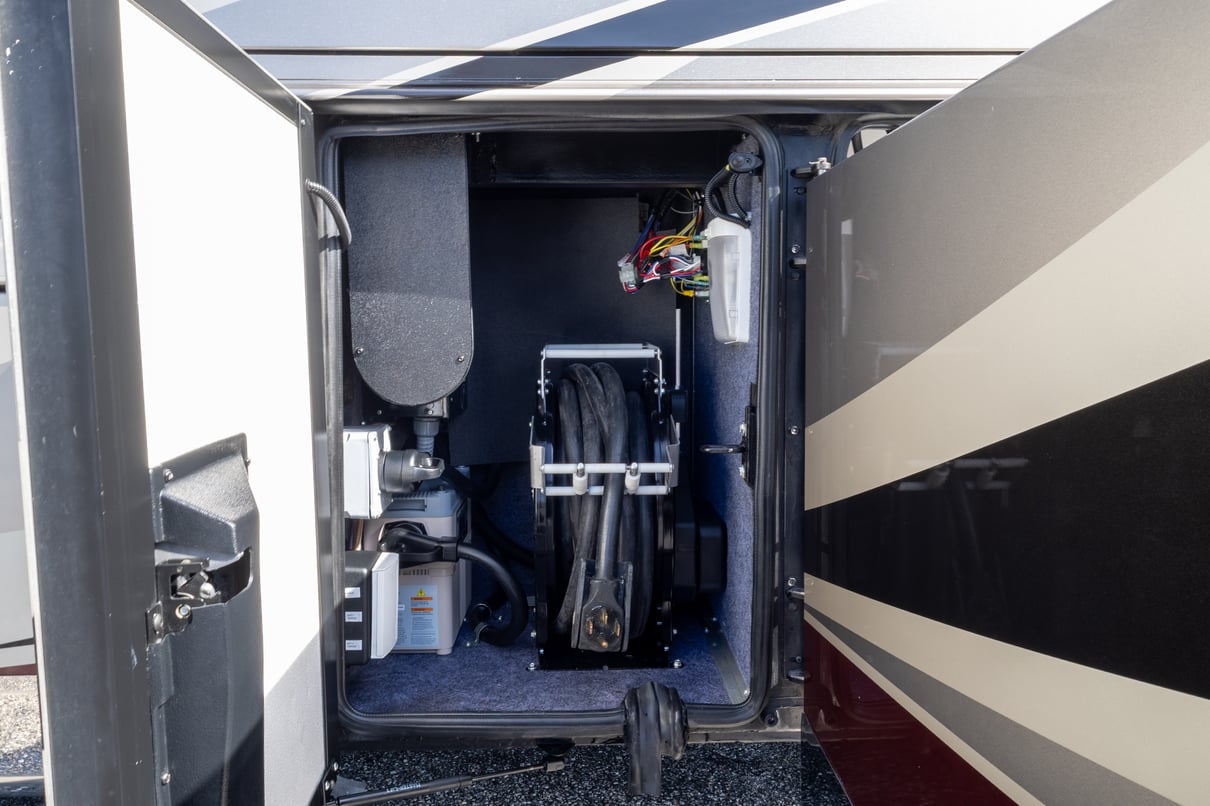 2019 Newmar Dutch Star 4369 gallery image-47