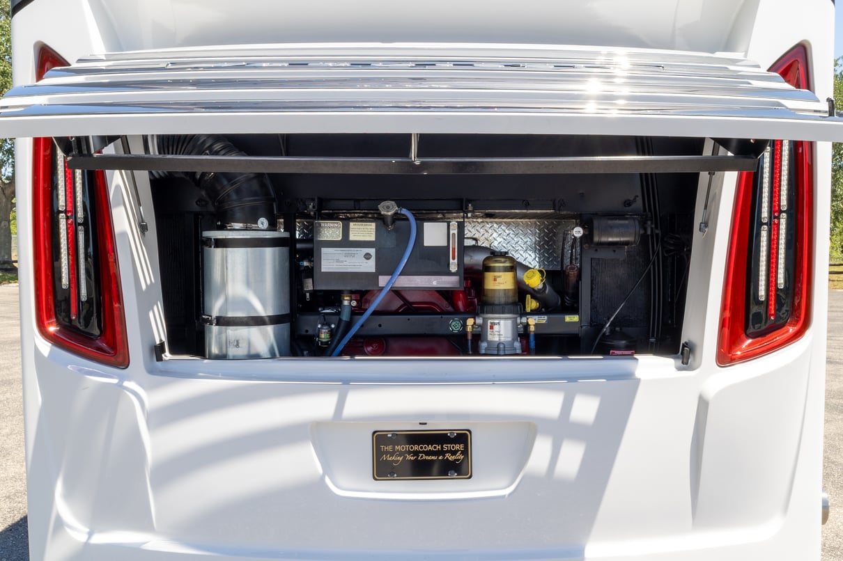 2021 Tiffin Zephyr 45PZ gallery image-51