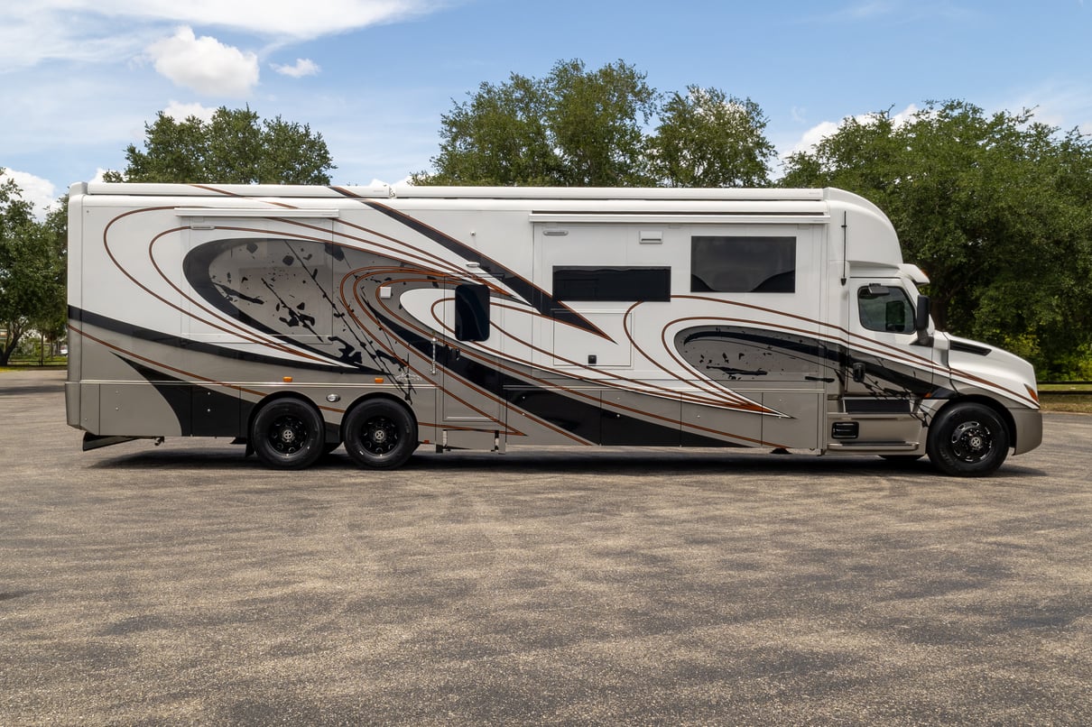 2026 SHOWHAULER ADVENTURE A4502 gallery image-3