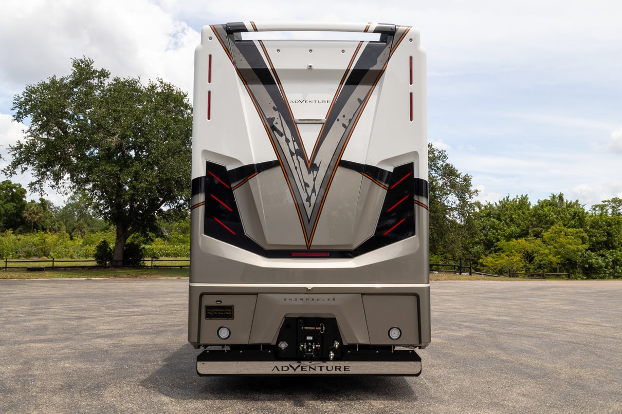 2026 SHOWHAULER ADVENTURE A4502 gallery image-6