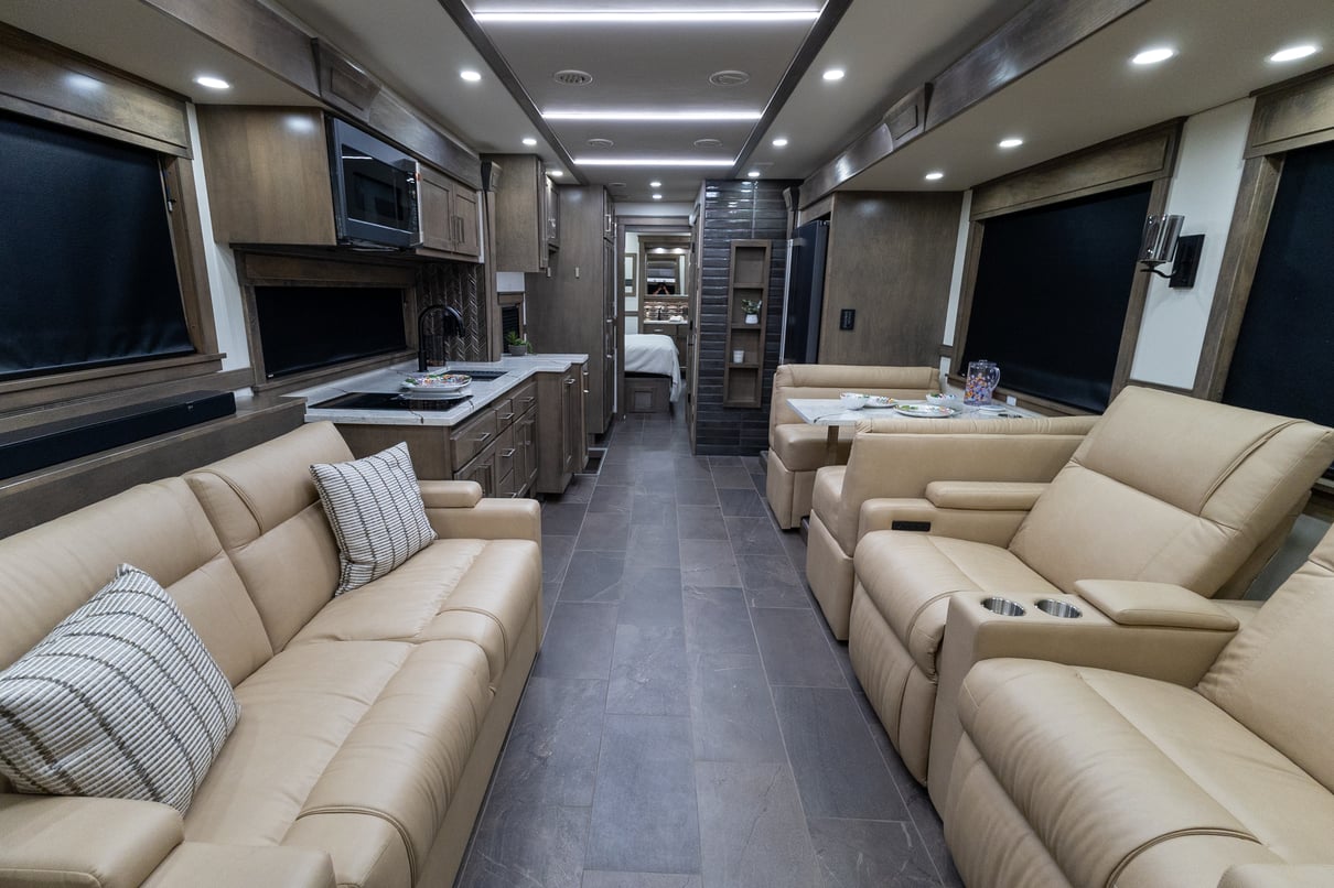 2026 SHOWHAULER ADVENTURE A4502 gallery image-15