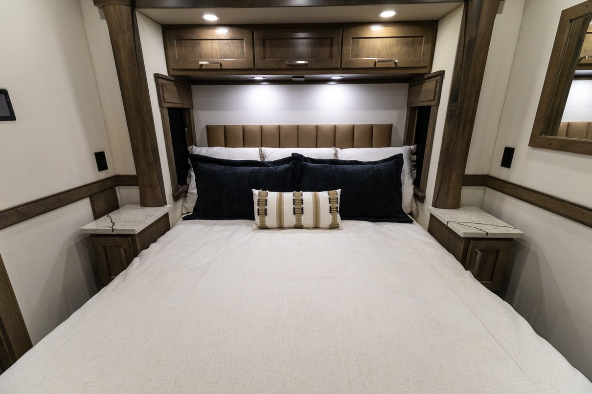 2026 SHOWHAULER ADVENTURE A4502 gallery image-27