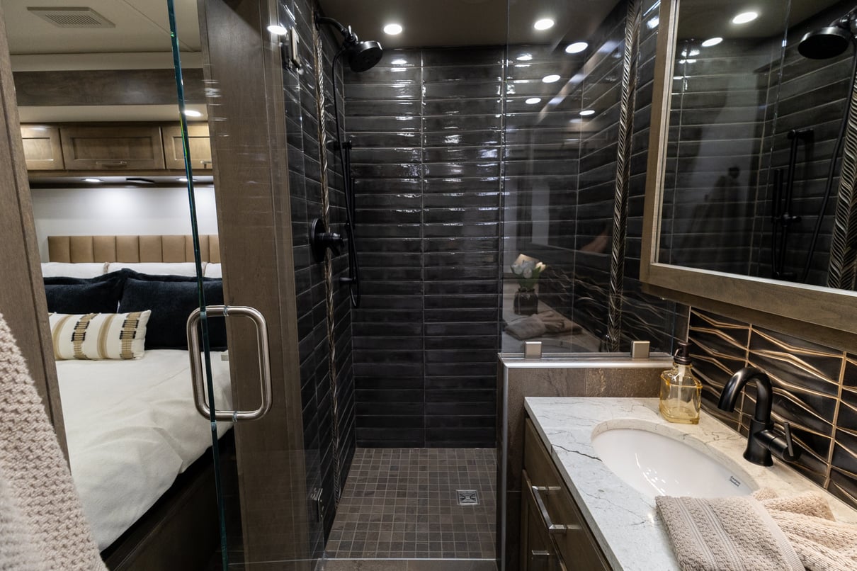 2026 SHOWHAULER ADVENTURE A4502 gallery image-31