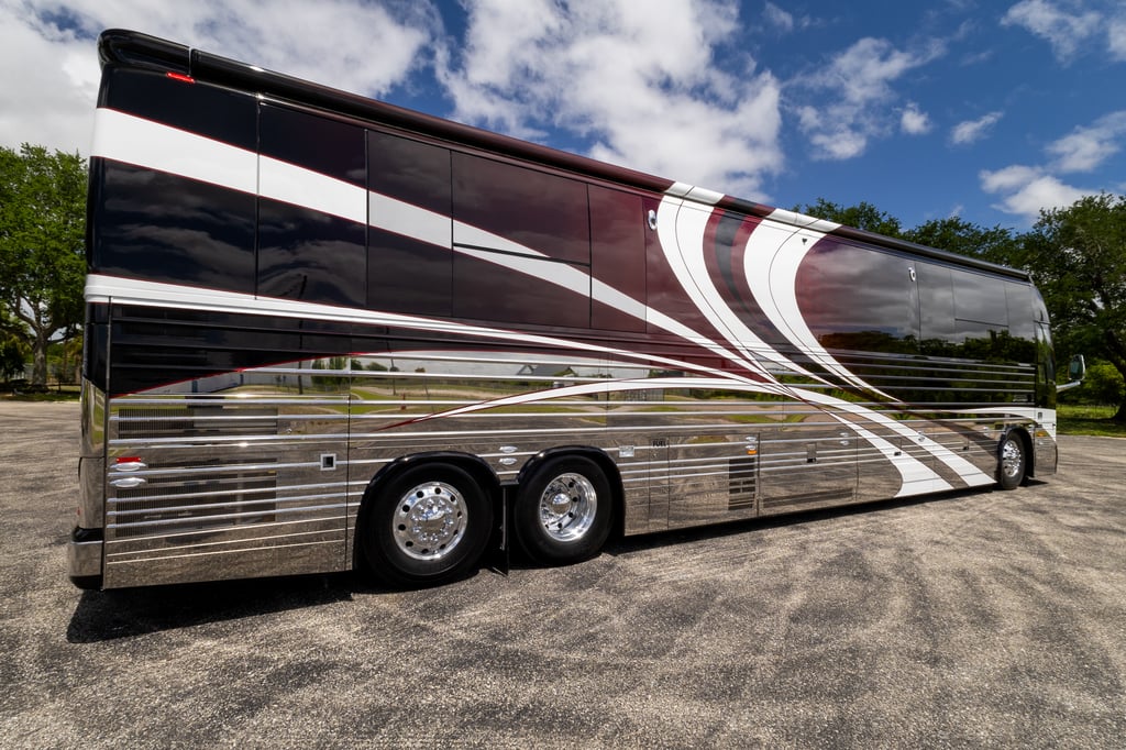 2023 Prevost Millennium X3 45