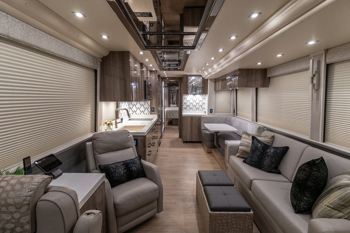 2023 Prevost Millennium X3 45 gallery image-14