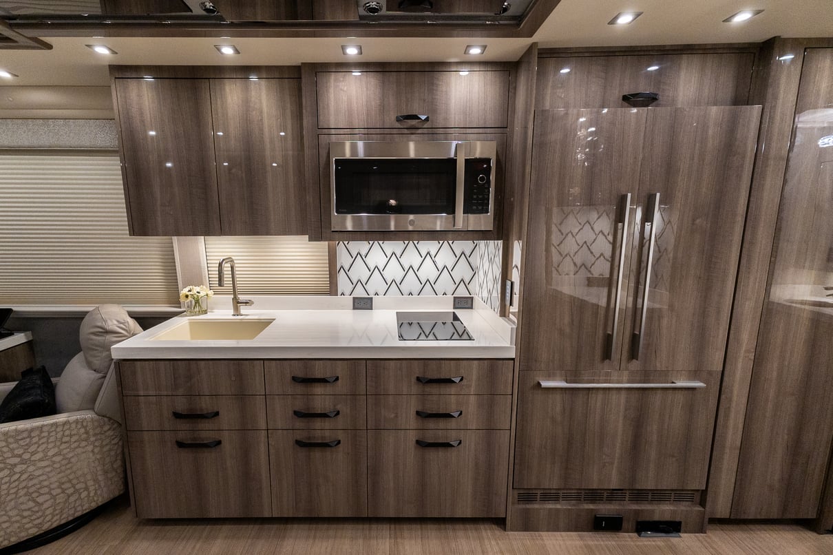 2023 Prevost Millennium X3 45 gallery image-19