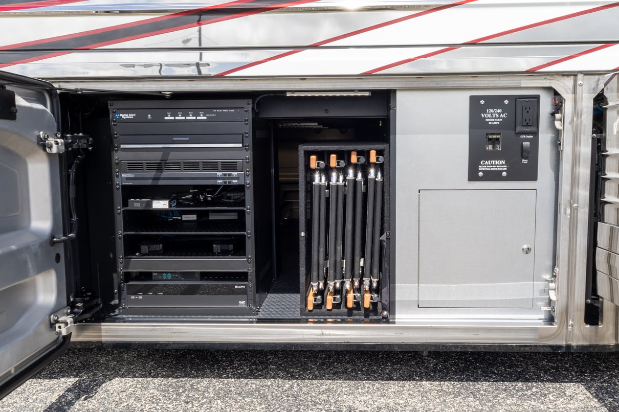 2023 Prevost Millennium X3 45 gallery image-35