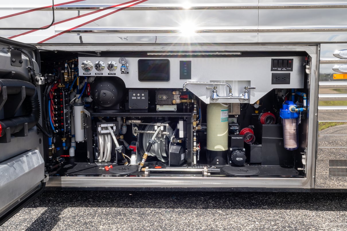 2023 Prevost Millennium X3 45 gallery image-36